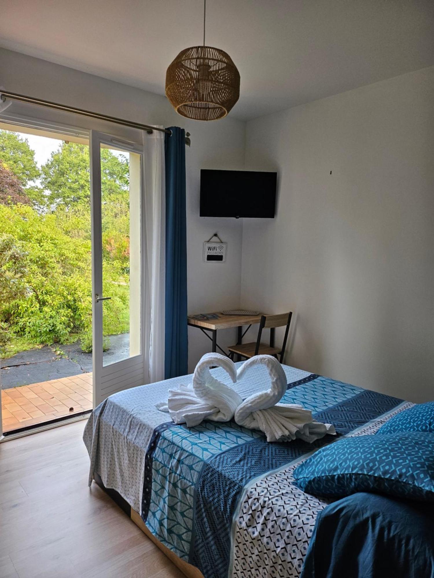 Les Chambres D'Estelle Guécélard 部屋 写真